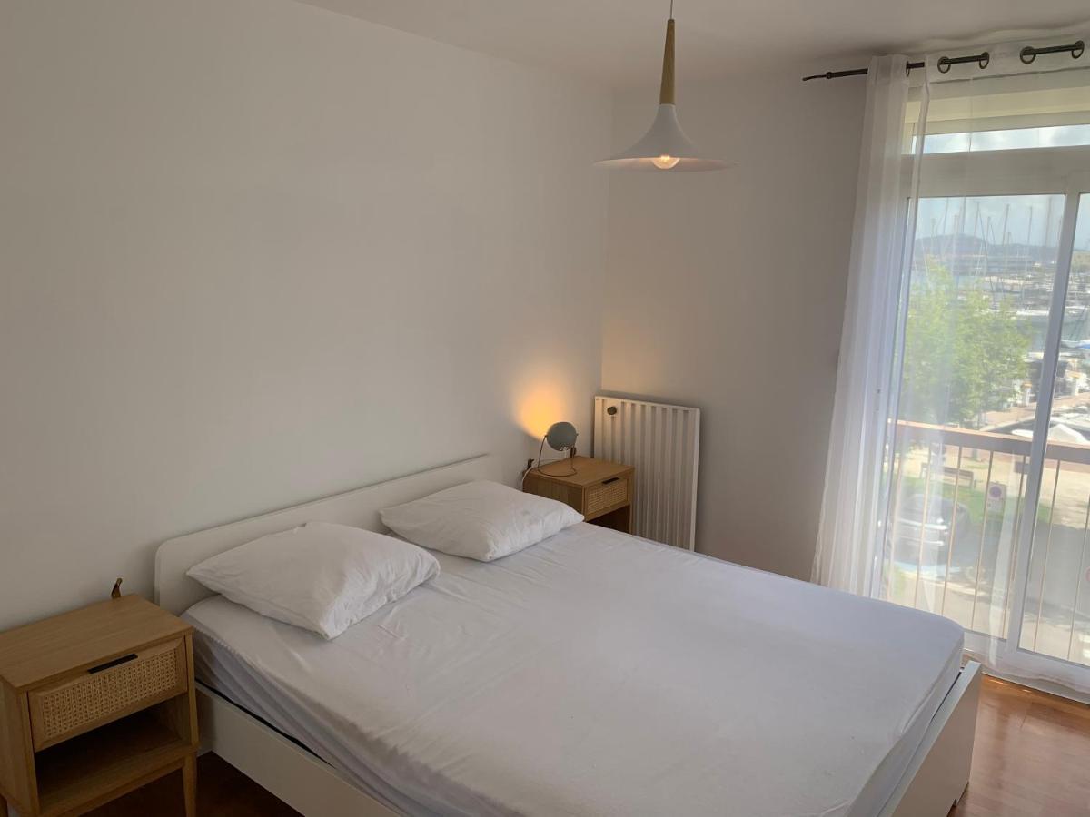 Appartement Les Pieds Dans L'Eau Saint-Mandrier-sur-Mer Exterior foto